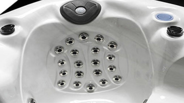 Clarity Series hot tub form fitting design